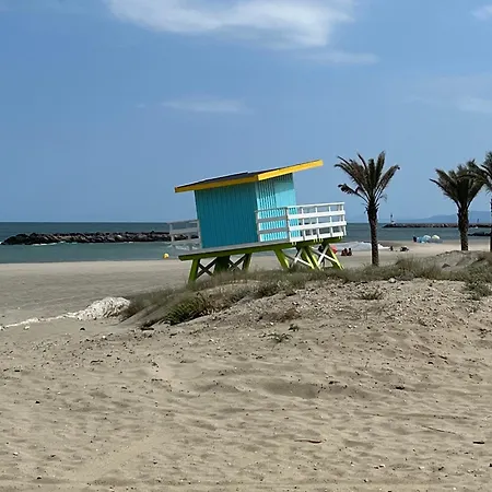 Lumineux 4p Face Avec Parking Prive - Fr-1-799-31